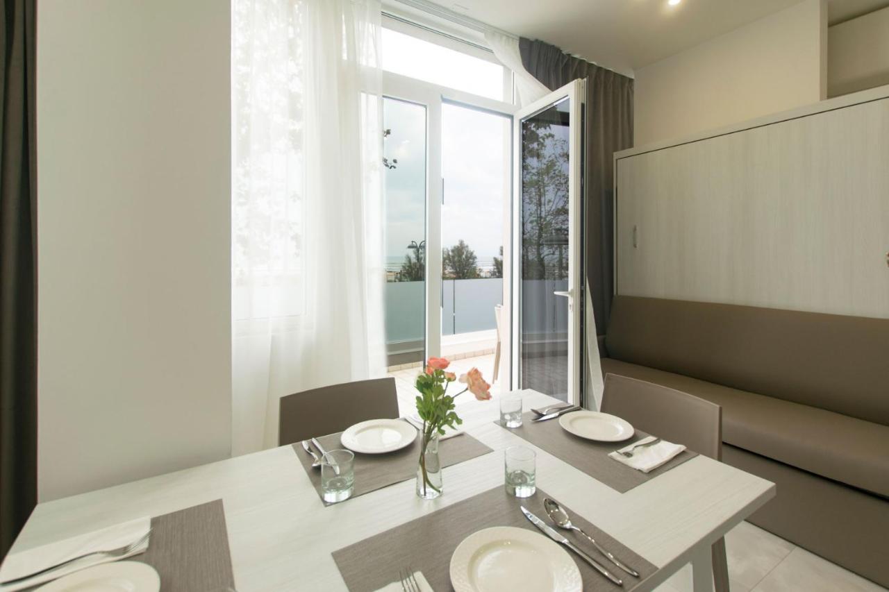 Residence Flow-R Riccione Exterior foto